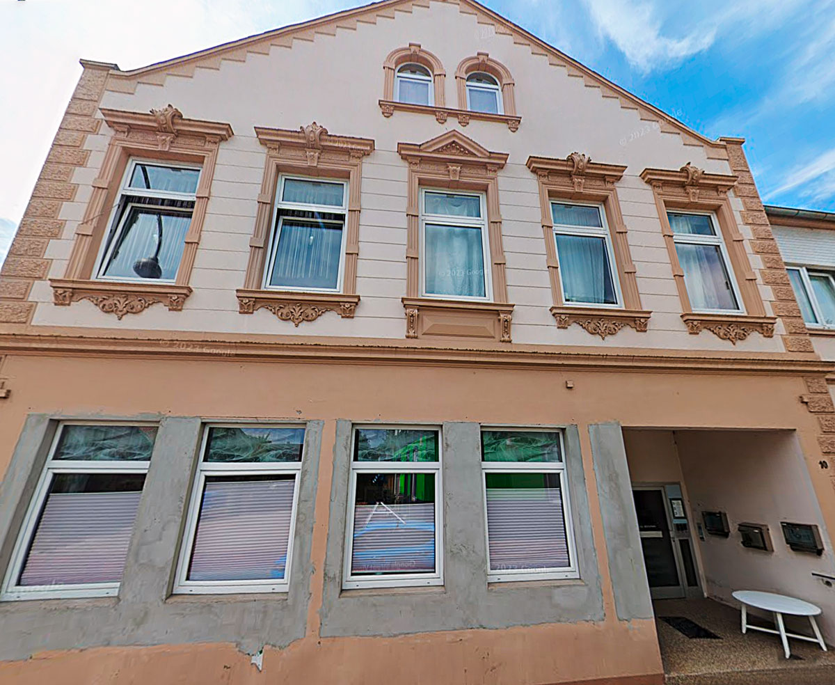 Attraktives Mehrfamilienhaus in Brake